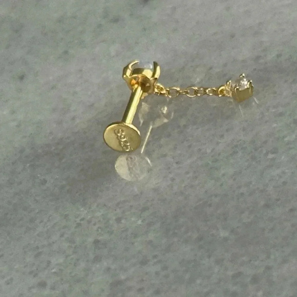 COPY - Gold Opal Crystal Chain Dangle Cartilage Earring
Brand New - Picture 3 of 4